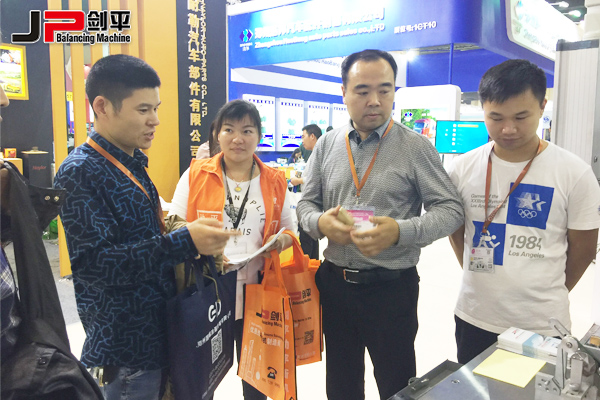 新能源汽車時(shí)代，上海劍平參展鄭州汽配會(huì)引關(guān)注